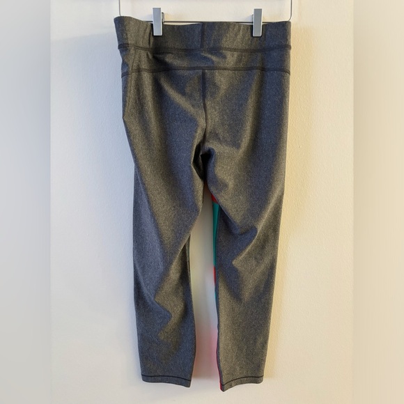 Under Armour Leggings Size Large - Picture 2 of 3